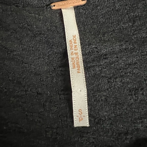 Free People top - Picture 4 of 5